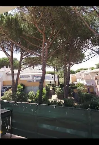 Appartement équipé Village Naturiste à 100 M