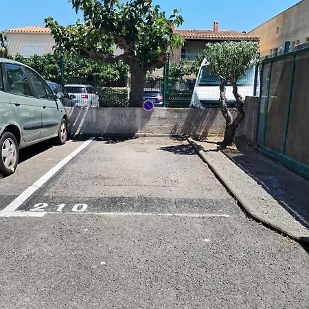 아파트 A 100m Du Village Naturiste,tout Equipe, Climatise,place Parking 아그